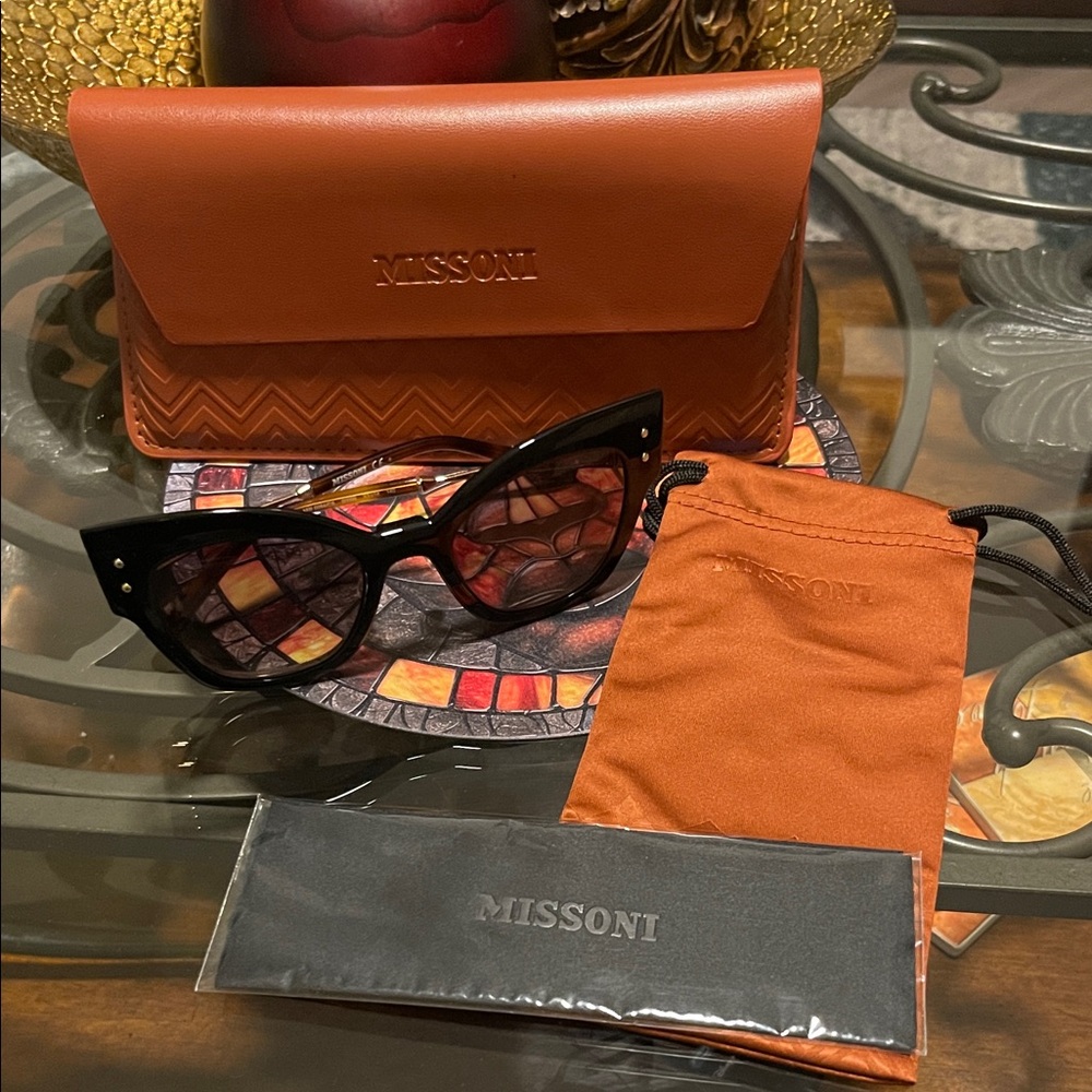Missoni Black Sunglasses with Orange Accessories
